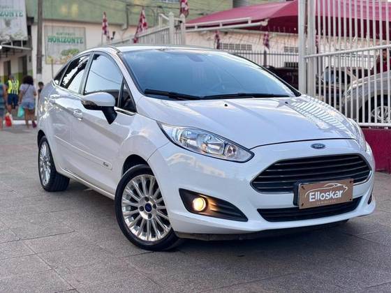 FORD FIESTA 1.6 TITANIUM SEDAN 16V FLEX 4P POWERSHIFT FORD FIESTA 1.6 TITANIUM SEDAN 16V FLEX 4P POWERSHIFT